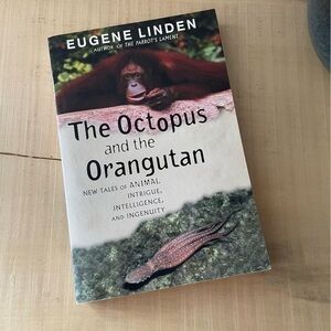 LAST CHANCE Octopus Orangutan Science Nature Animal Behavior Paperback Book